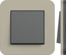 Gira, E3, Цвет: Серо-бежевый матовый / Основание антрацит