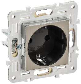 Розетка
Skandy,  со шторками,  с заземлением,  одинарная,  безвинтовые клеммы,   цвет - никель,  металл,  SK-R14-16-1-K50,  IEK
 - PULSAL.RU