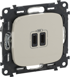 Розетка USB type-C, 3.0А
Valena Allure,  USB type-C 5V,  двойная,   цвет - слоновая кость,  пластмасса,  755346,  7 553 46,  Legrand
 - PULSAL.RU